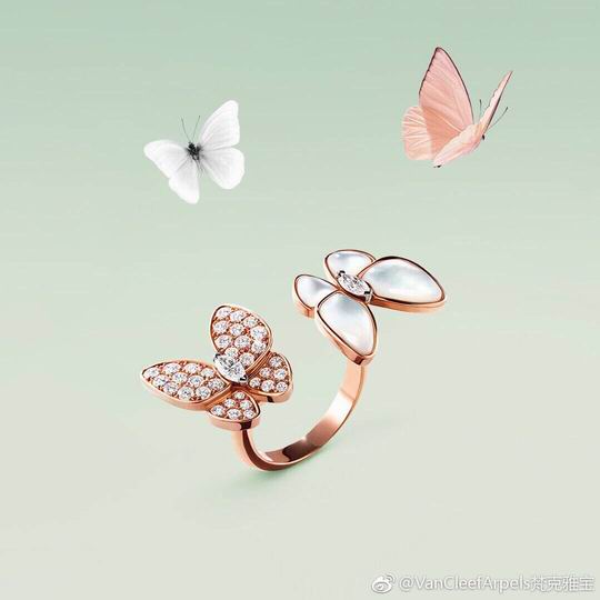 Van Cleef & Arpels ring lyh02
